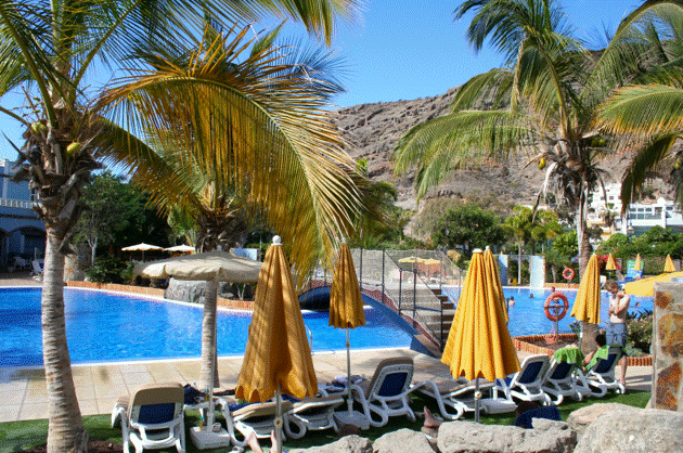 Una de las piscinas exteriores del Hotel Cordial Mogán Playa
